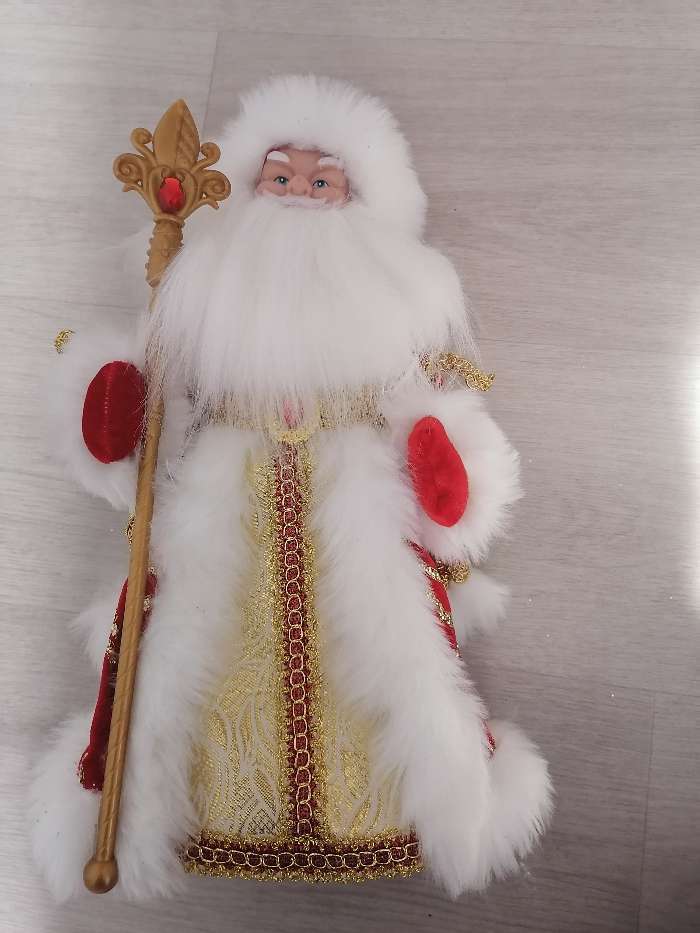 Фотография покупателя товара Дед Мороз "В красно-золотой шубе с узором, с посохом" двигается, 19х40 см - Фото 4