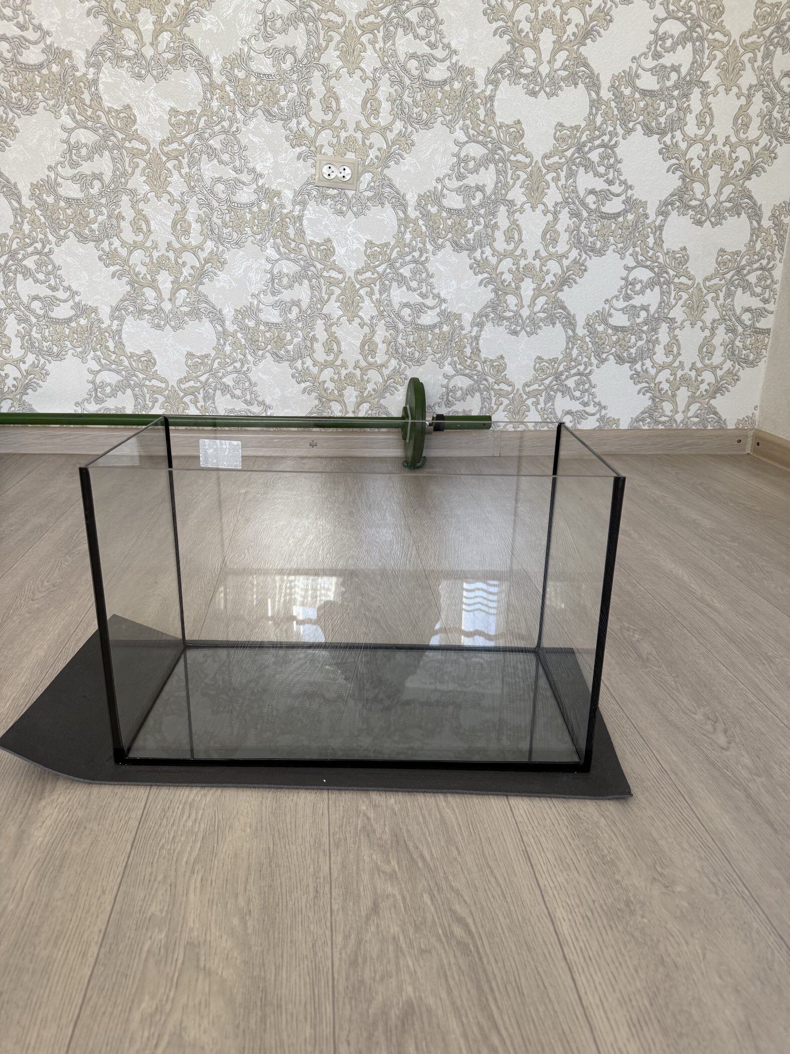 Фотография покупателя товара Аквариум «Прямоугольный» без крышки, 60 л, 56×29×36 см - Фото 7