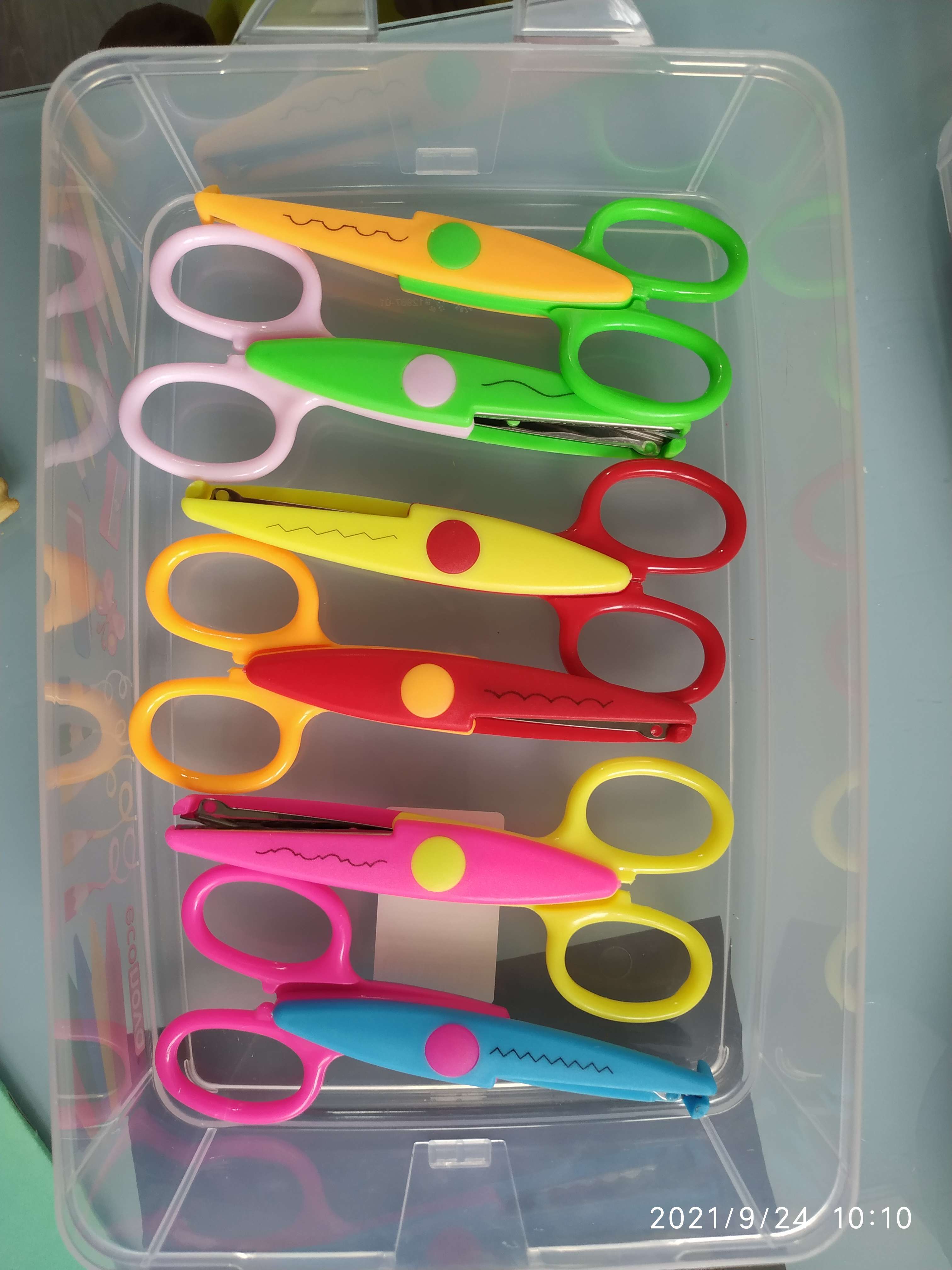 Фотография покупателя товара Ножницы рельефные цветные ручки, набор 12 шт МИКС - Фото 1