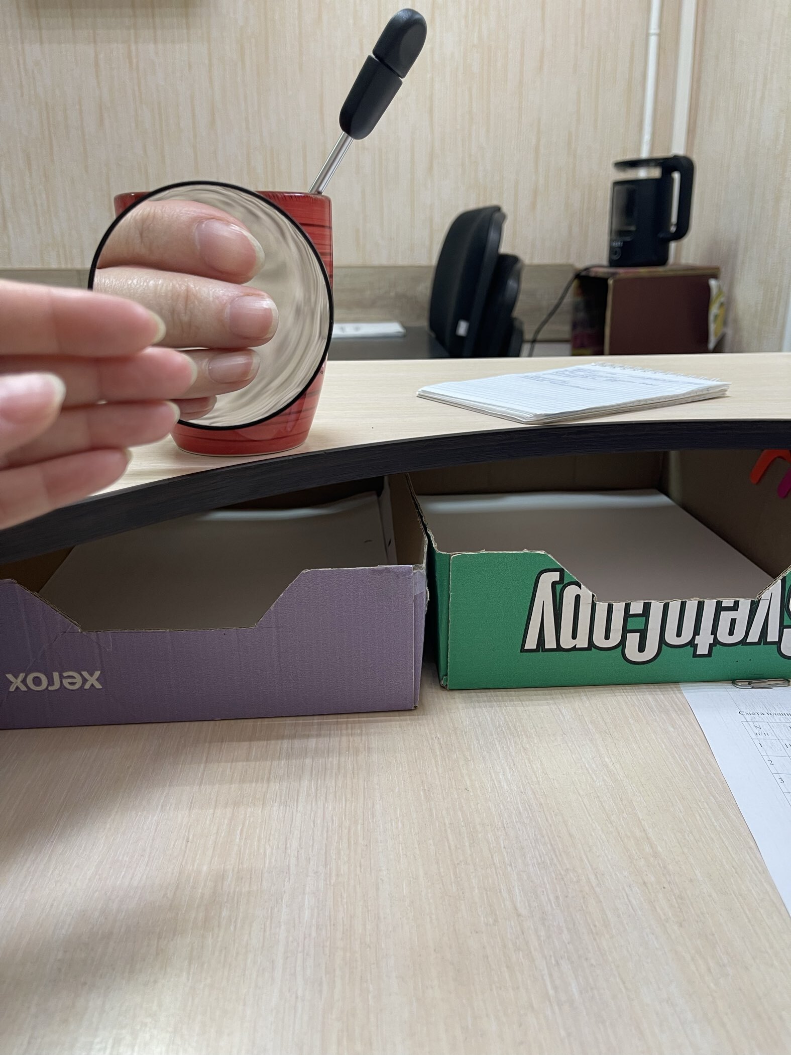 Фотография покупателя товара Зеркало макияжное, увеличение ×10, на присосках, d=9 см, чёрное - Фото 1