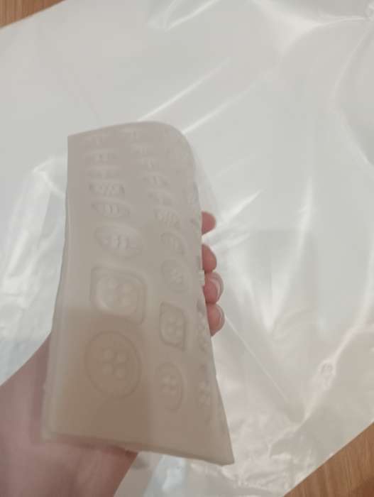 Фотография покупателя товара Молд для заливки «Пуговицы», 36 ячеек силикон, 20.5×10.5 см, МИКС - Фото 72