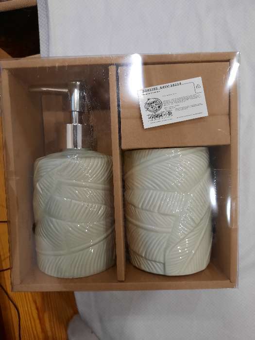 Фотография покупателя товара Набор аксессуаров для ванной комнаты «Листва», 2 предмета (дозатор для мыла 300 мл, стакан), цвет серый