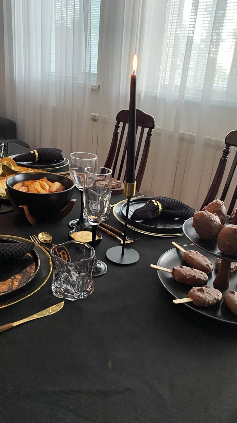 Фотография покупателя товара Блюдо фарфоровое для подачи Magistro «Галактика», 27×12.5 см, чёрный - Фото 4