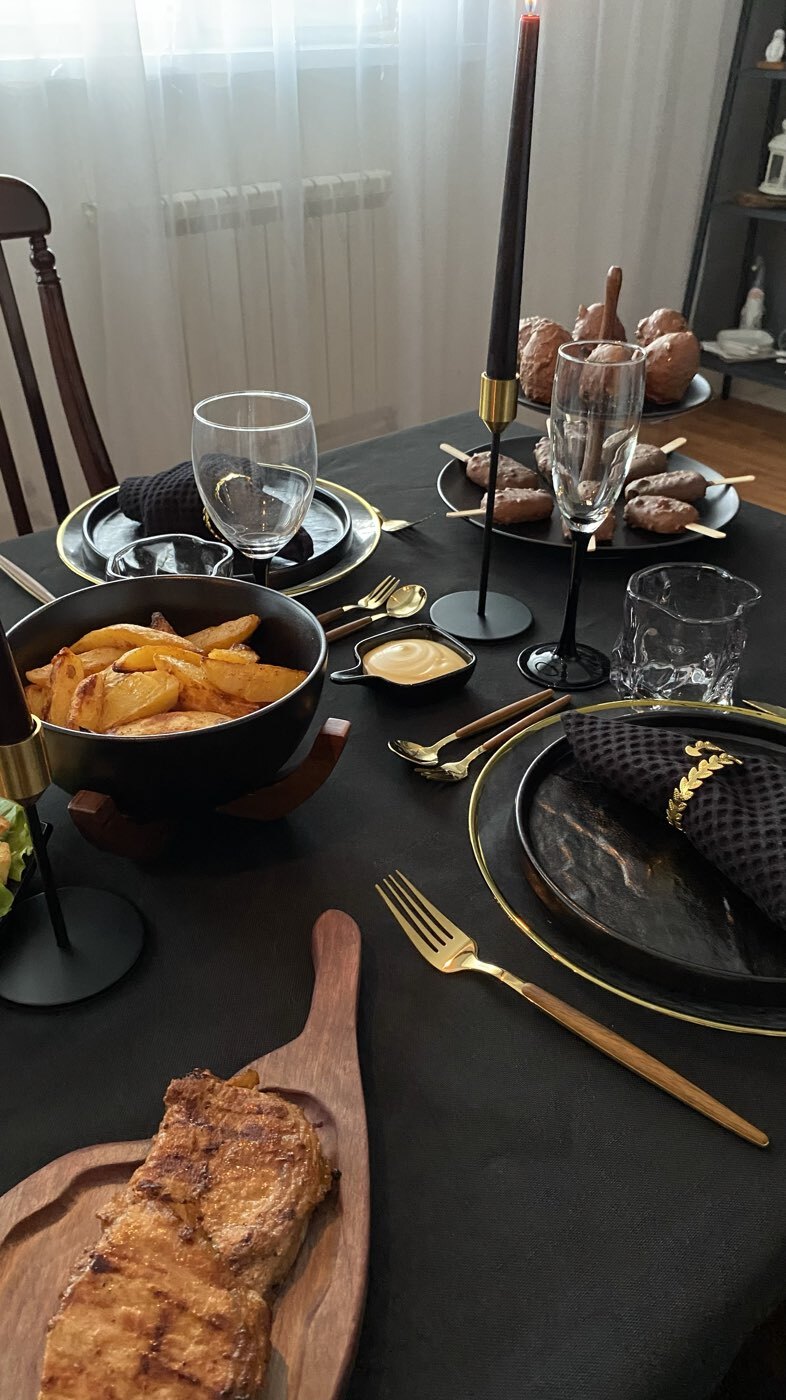 Фотография покупателя товара Блюдо фарфоровое для подачи Magistro «Галактика», 27×12.5 см, чёрный - Фото 7