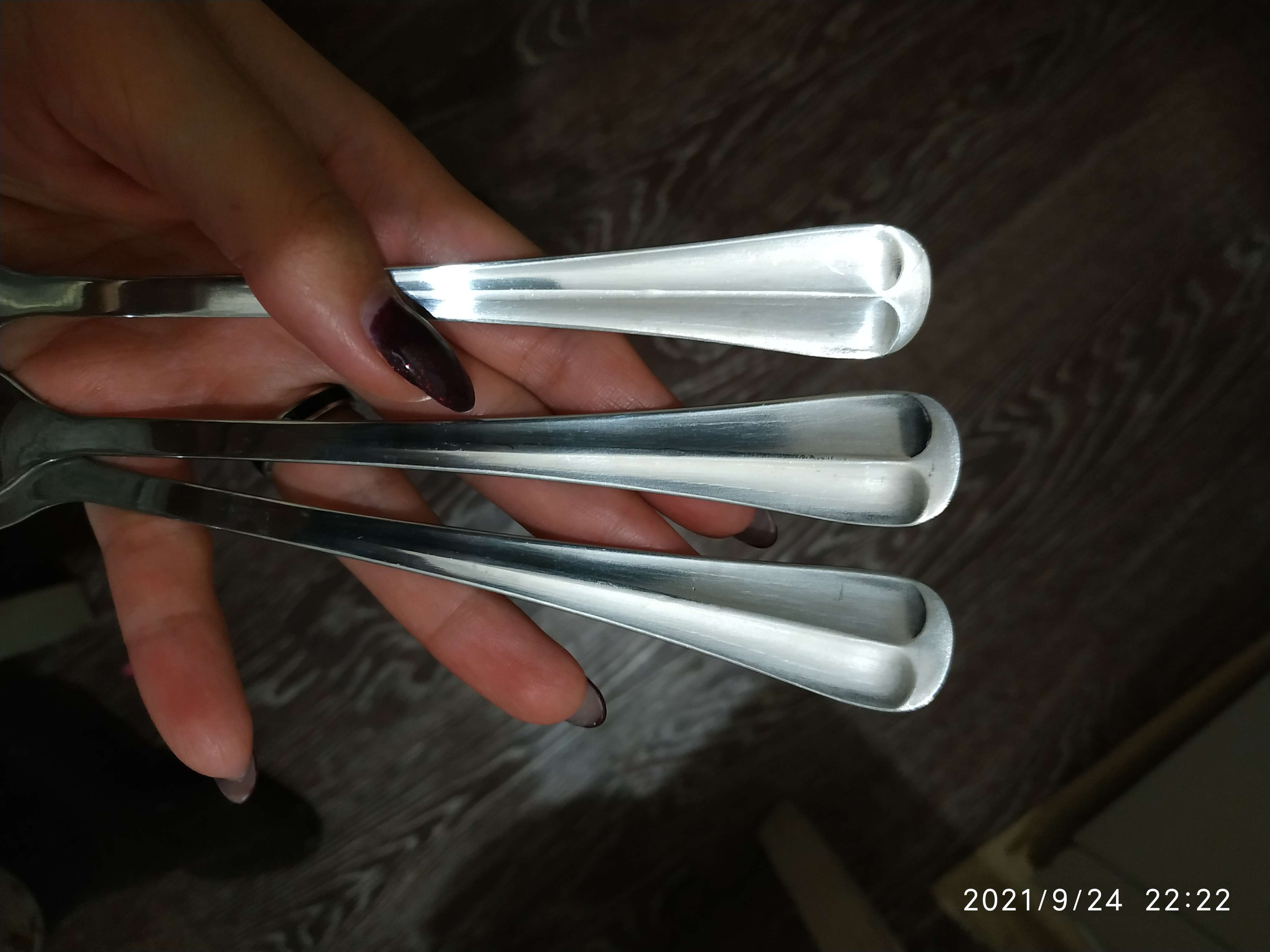 Фотография покупателя товара Вилка столовая «Уют», h=20 см, толщина 1,8 мм, цвет серебряный - Фото 4