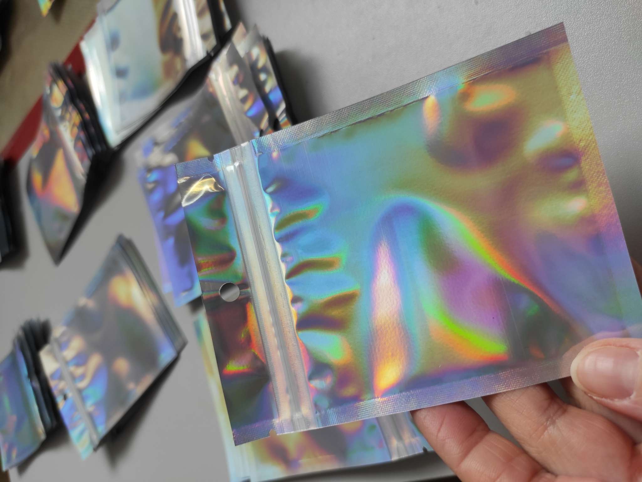 Фотография покупателя товара Пакет Zip-lock ПЭТ, иридисцентный, со сплошным окном, плоский, еврослот 8×12 см - Фото 7