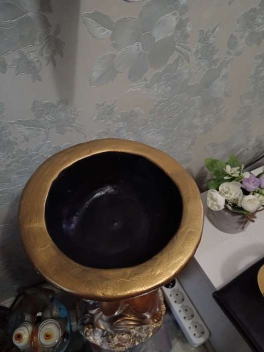 Фотография покупателя товара Фигурное кашпо гипс «Ангел с чашей», под бронзу с серебром, 0.6 л, 24×50×24 см - Фото 5