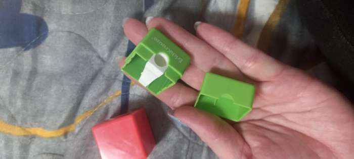 Фотография покупателя товара Точилка 1 отверстие с контейнером ErichKrause "S-Cube" с контейнером, МИКС 4 вида - Фото 3