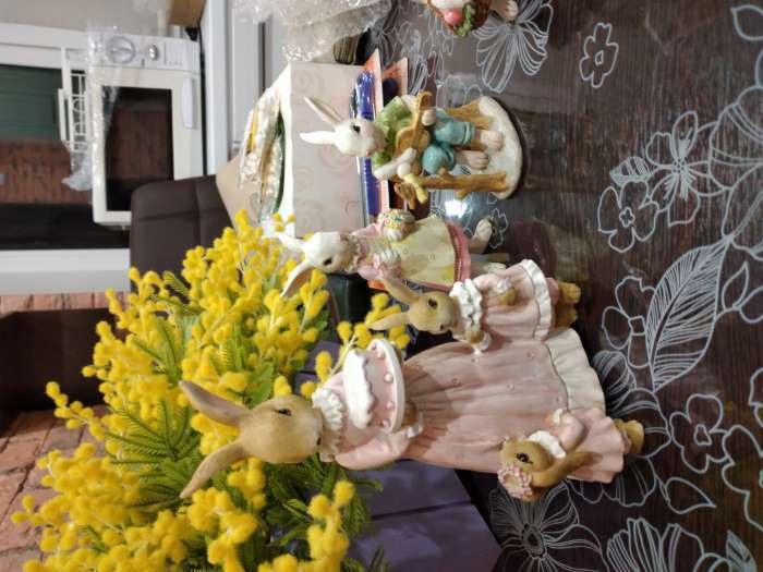 Фотография покупателя товара Фигурка полистоун «Мама зайка с дочками: именинный торт», розовый, 12.5×9.5×20.5 см - Фото 3