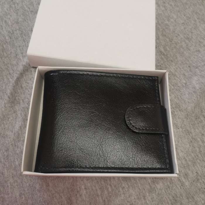 Фотография покупателя товара Портмоне мужское на кнопке TEXTURA, для купюр, для карт, для монет, цвет чёрный - Фото 1