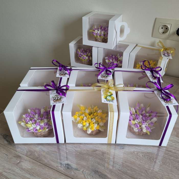 Фотография покупателя товара Коробка для пирожных и десертов, с окном, белая, 12.5×12.5×15 см - Фото 2