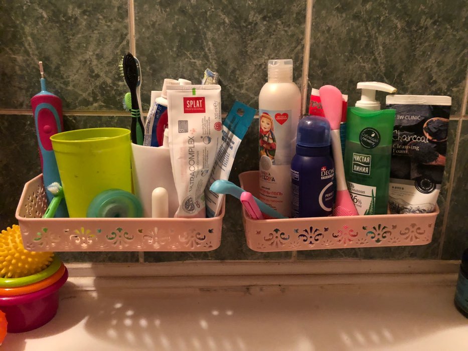 Фотография покупателя товара Полочка для ванной комнаты на присосках «Вензель», 20,5×6×10 см, цвет МИКС - Фото 4