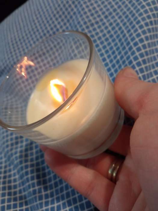 Фотография покупателя товара Ароматическая свеча в стакане «Французская ваниль», из соевого воска с деревянным фитилём, 65 г - Фото 1