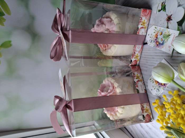 Фотография покупателя товара Коробка для кондитерских изделий Present, 15×15×20 см - Фото 1