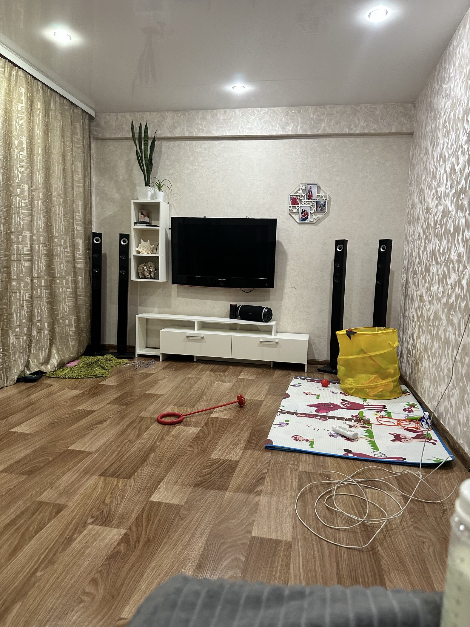 Фотография покупателя товара Тумба ТВ Лия, Белый/Белый - Фото 1