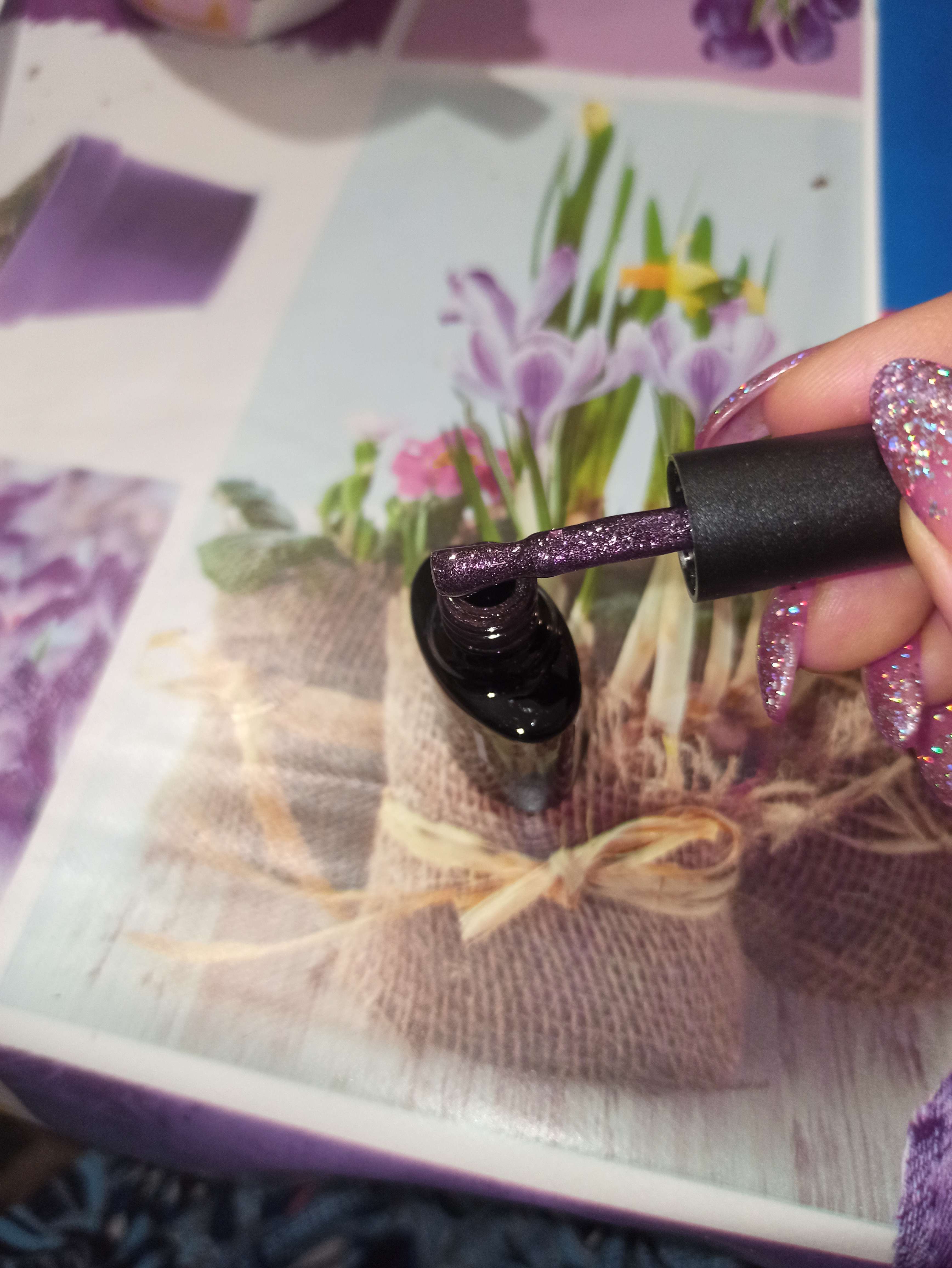 Фотография покупателя товара Гель-лак для ногтей "Сверкающая платина", трёхфазный LED/UV, 10мл, цвет 012 фиолетовый - Фото 4