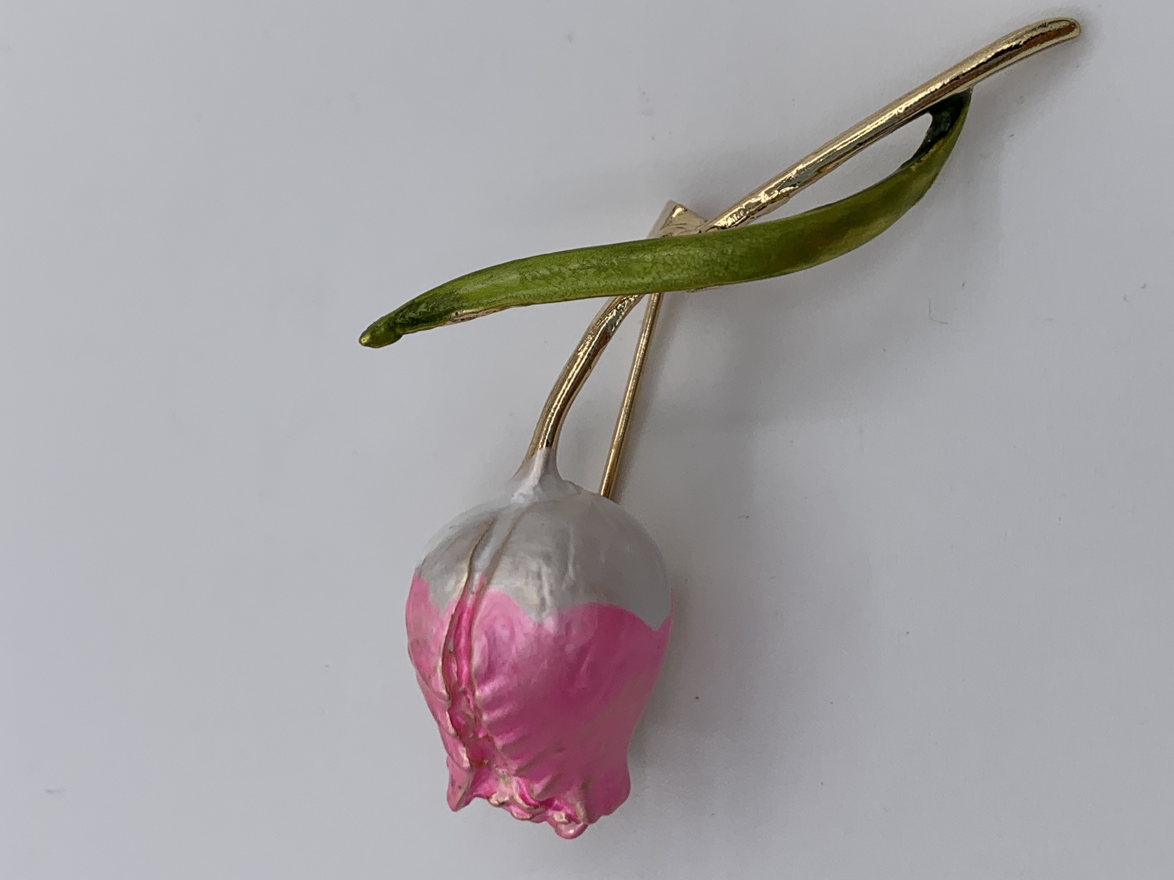 Фотография покупателя товара Брошь "Цветок" тюльпан пионовидный, цвет бело-розовый  в золоте