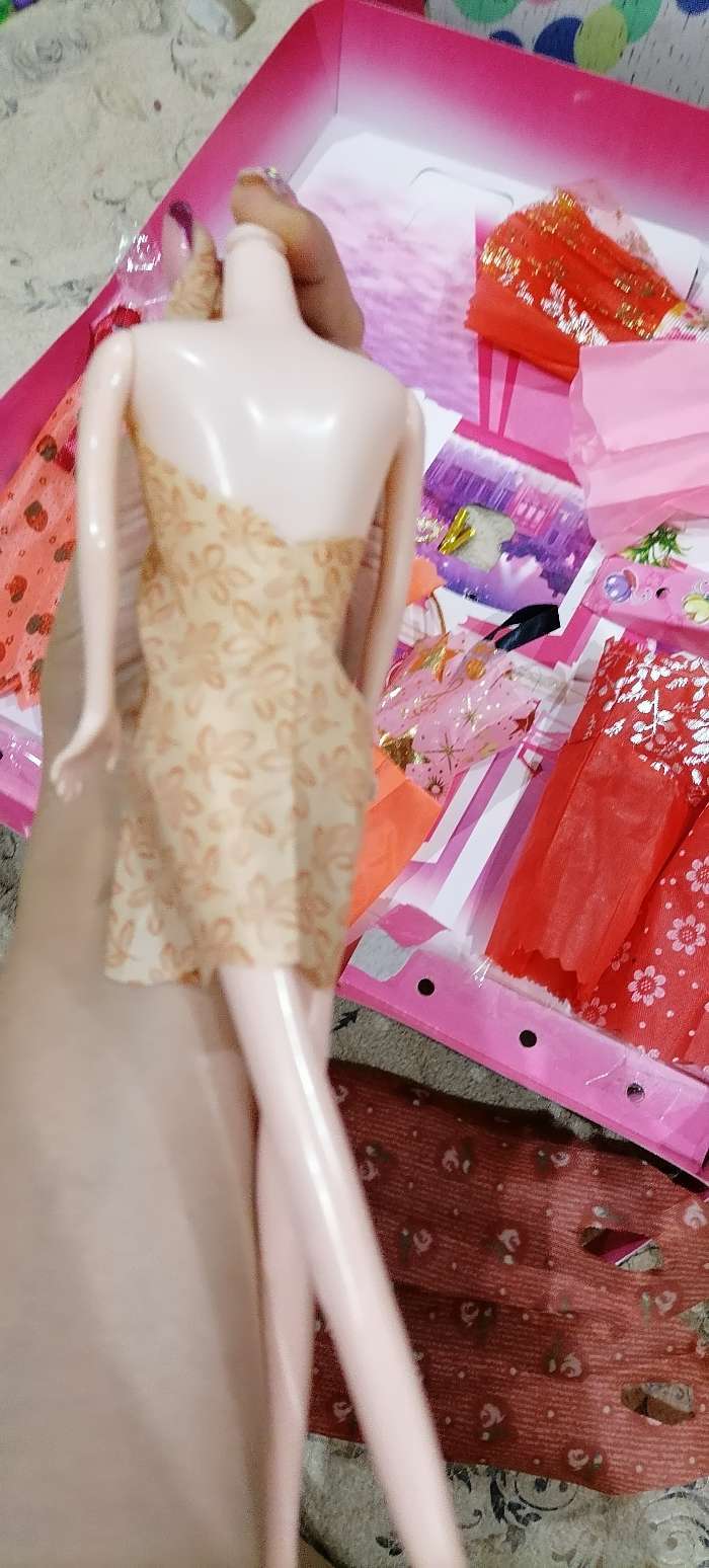 Фотография покупателя товара Кукла-модель «Нелли» с набором платьев, МИКС - Фото 5