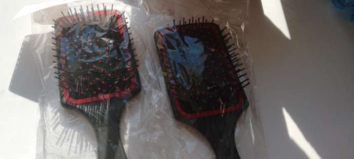 Фотография покупателя товара Расчёска массажная, широкая, 8×24(±1) см, МИКС - Фото 2