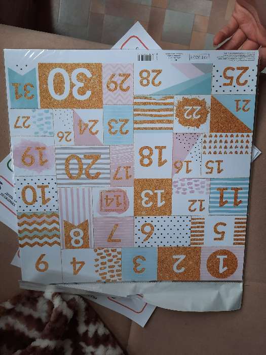 Фотография покупателя товара Бумага для скрапбукинга с блёстками «Календарь», 30,5 х 30,5 см, 180 г/м - Фото 1