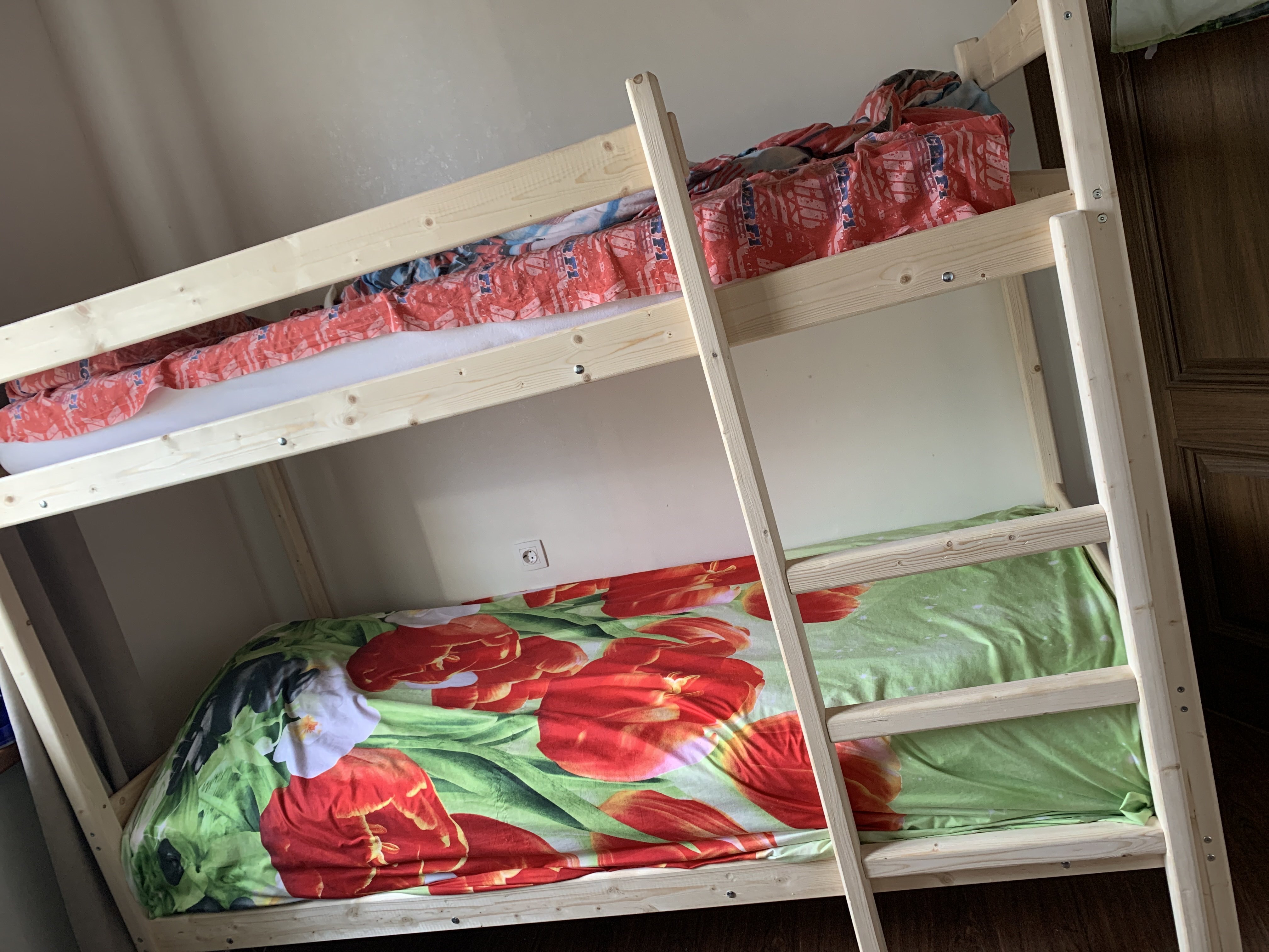 Фотография покупателя товара Двухъярусная кровать «Т2», 800×2000, массив сосны, без покрытия - Фото 1