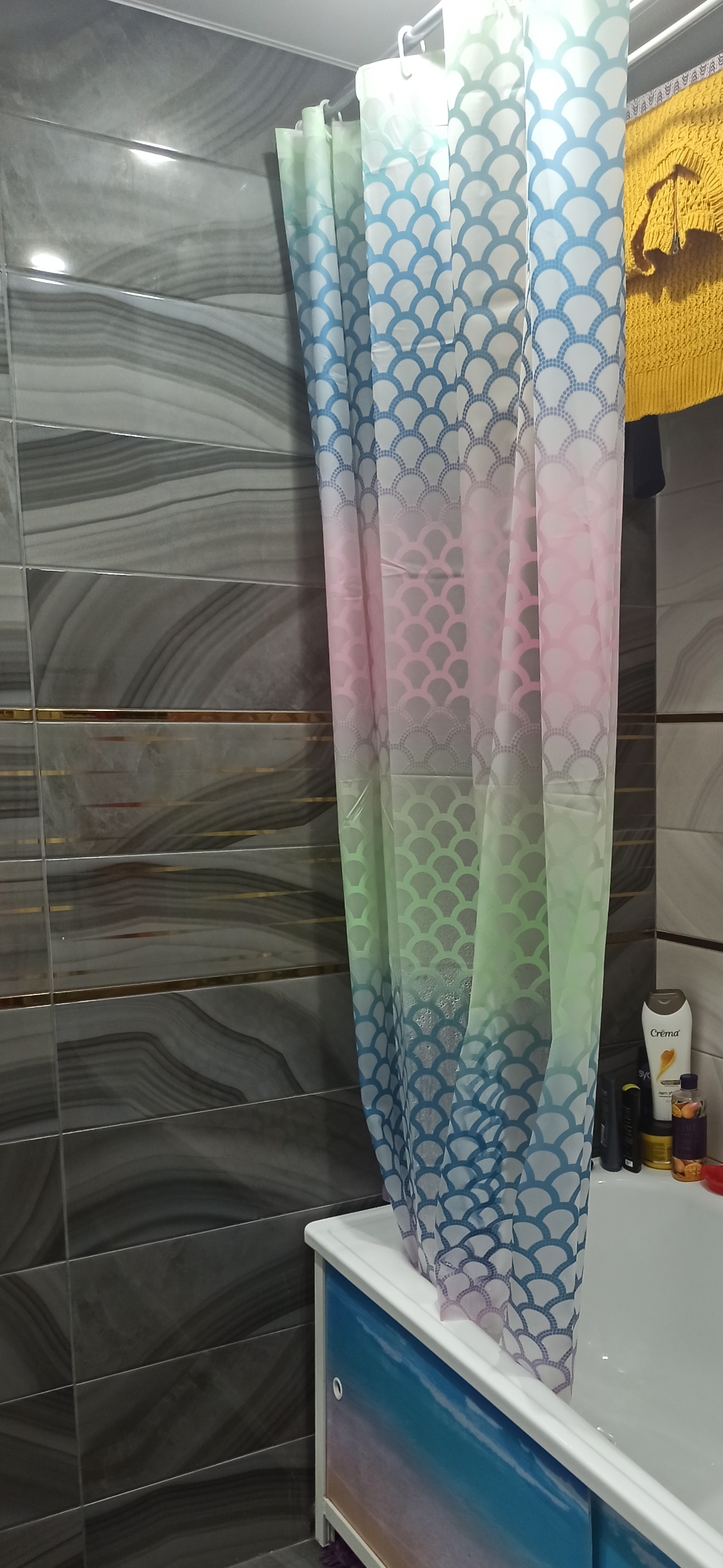 Фотография покупателя товара Штора для ванны Доляна «Чешуя», 180×180 см, EVA