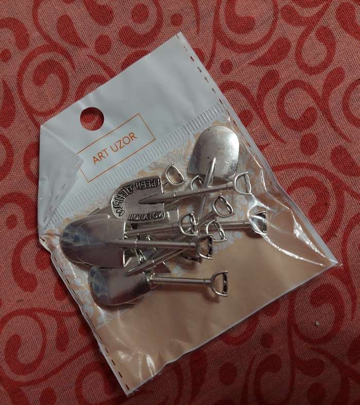 Фотография покупателя товара Сувенир кошельковый металл "Лопатка греби деньги" МИКС 4,5х1,5см