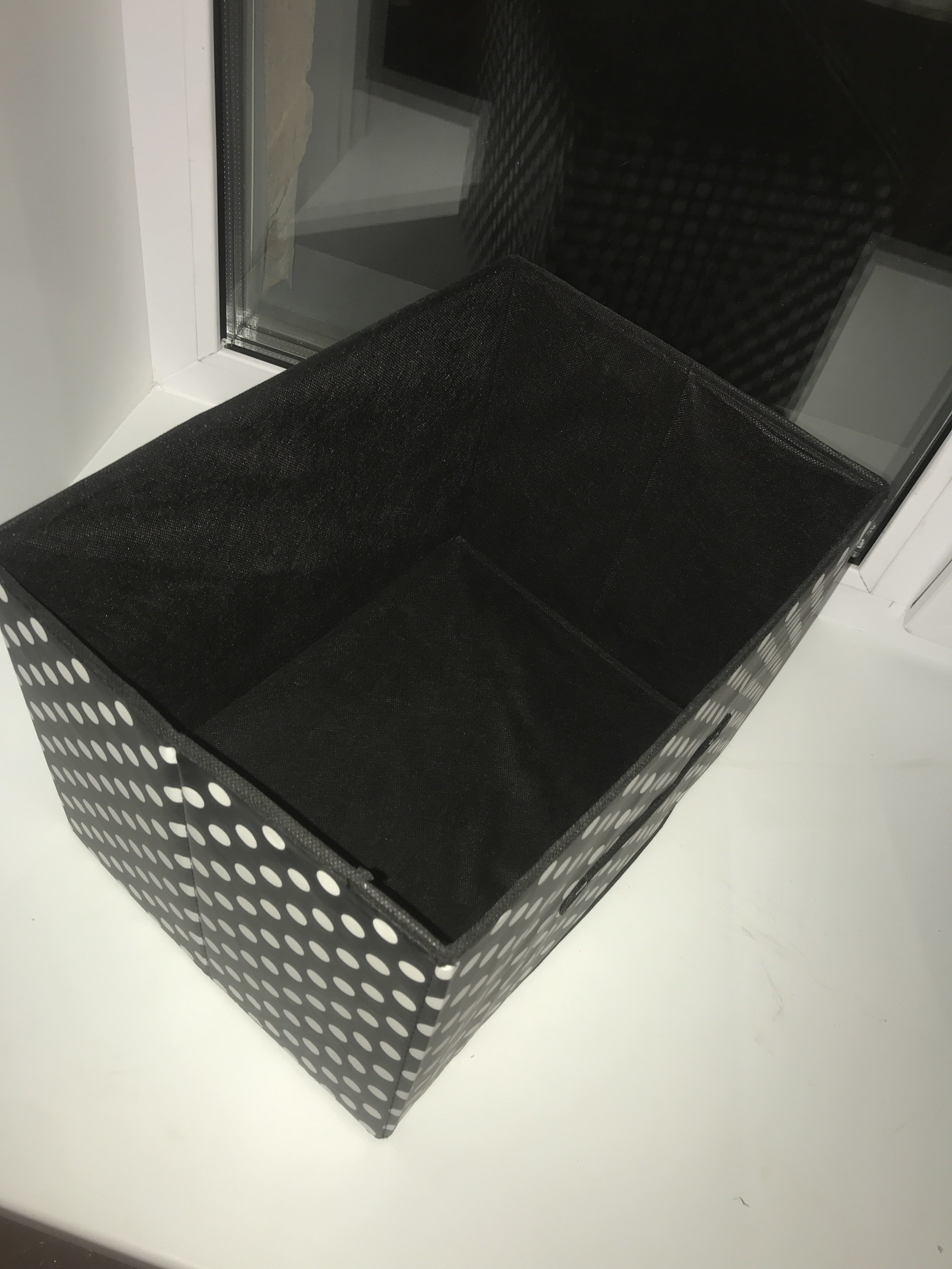 Фотография покупателя товара Короб стеллажный для хранения «Горошек», 37×27×27 см, цвет чёрно-белый