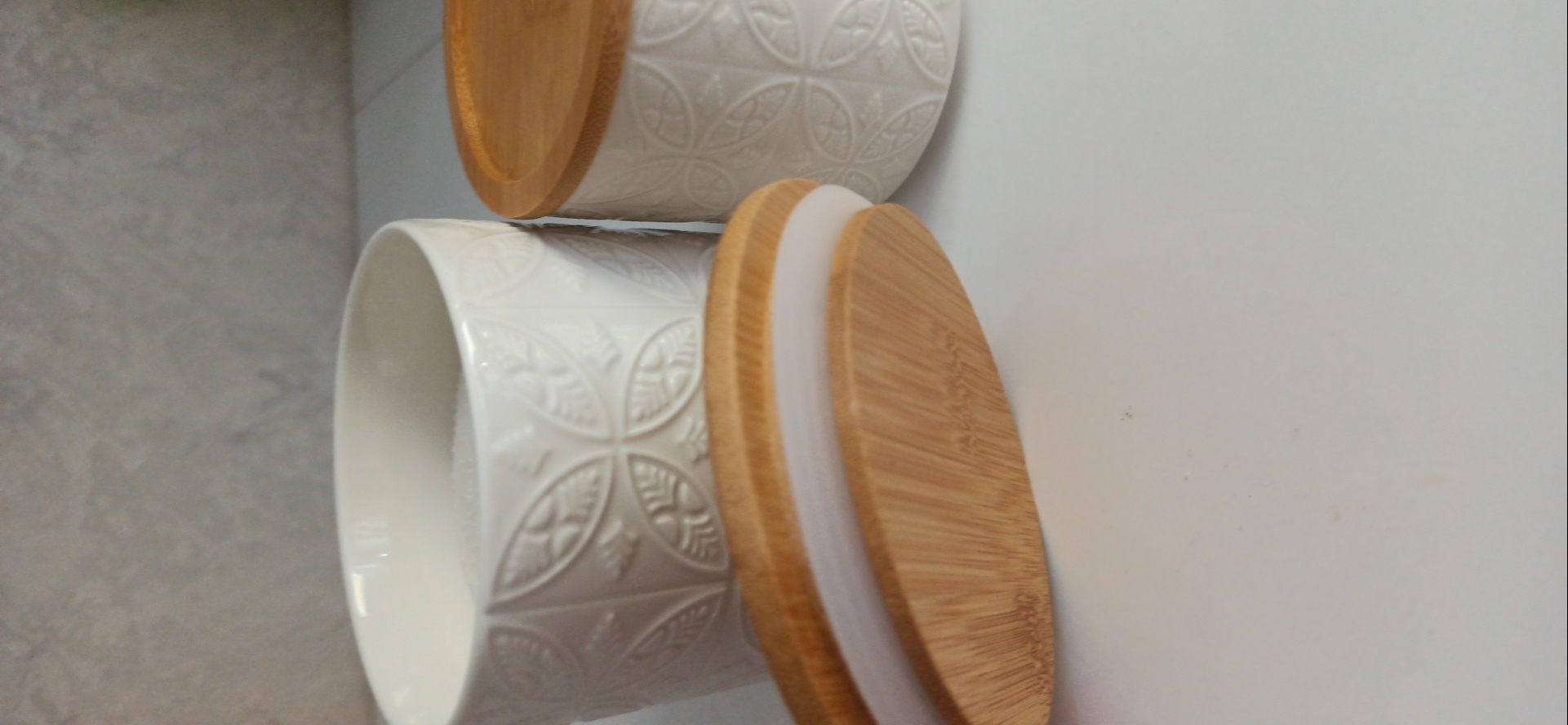 Фотография покупателя товара УЦЕНКА Банка керамическая для сыпучих продуктов Доляна «Эстет. Листья», d=11,5 см - Фото 5