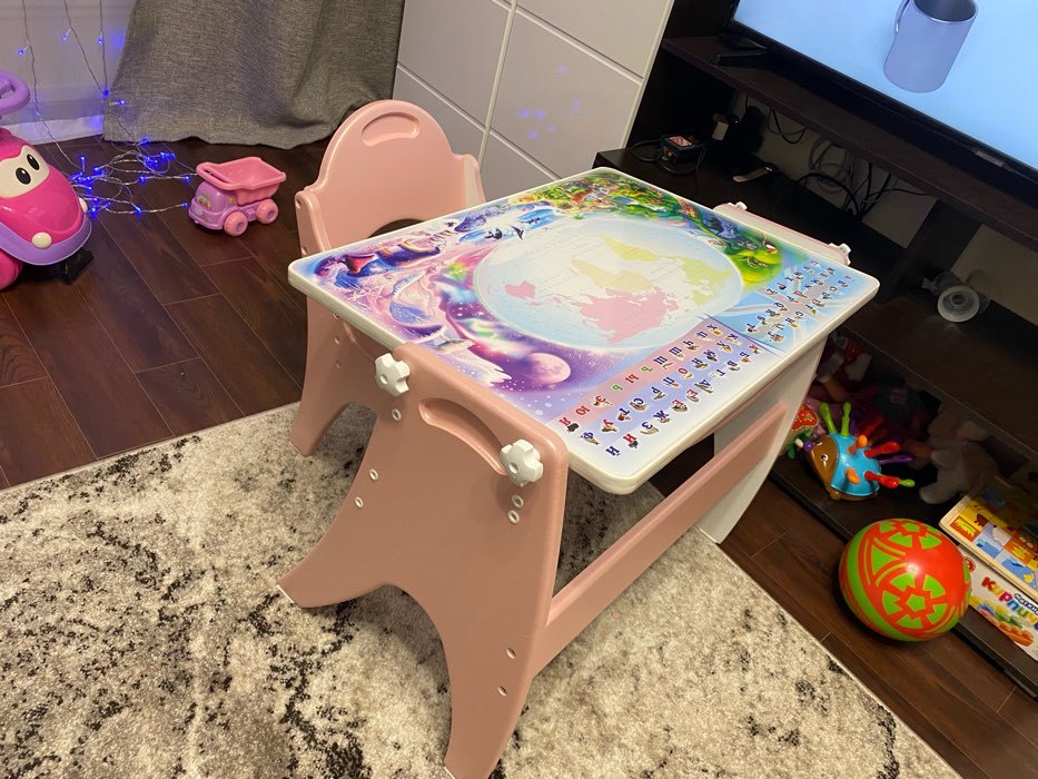 Фотография покупателя товара Комплект детской мебели «Части света»: парта, мольберт, стульчик. Цвет розовый