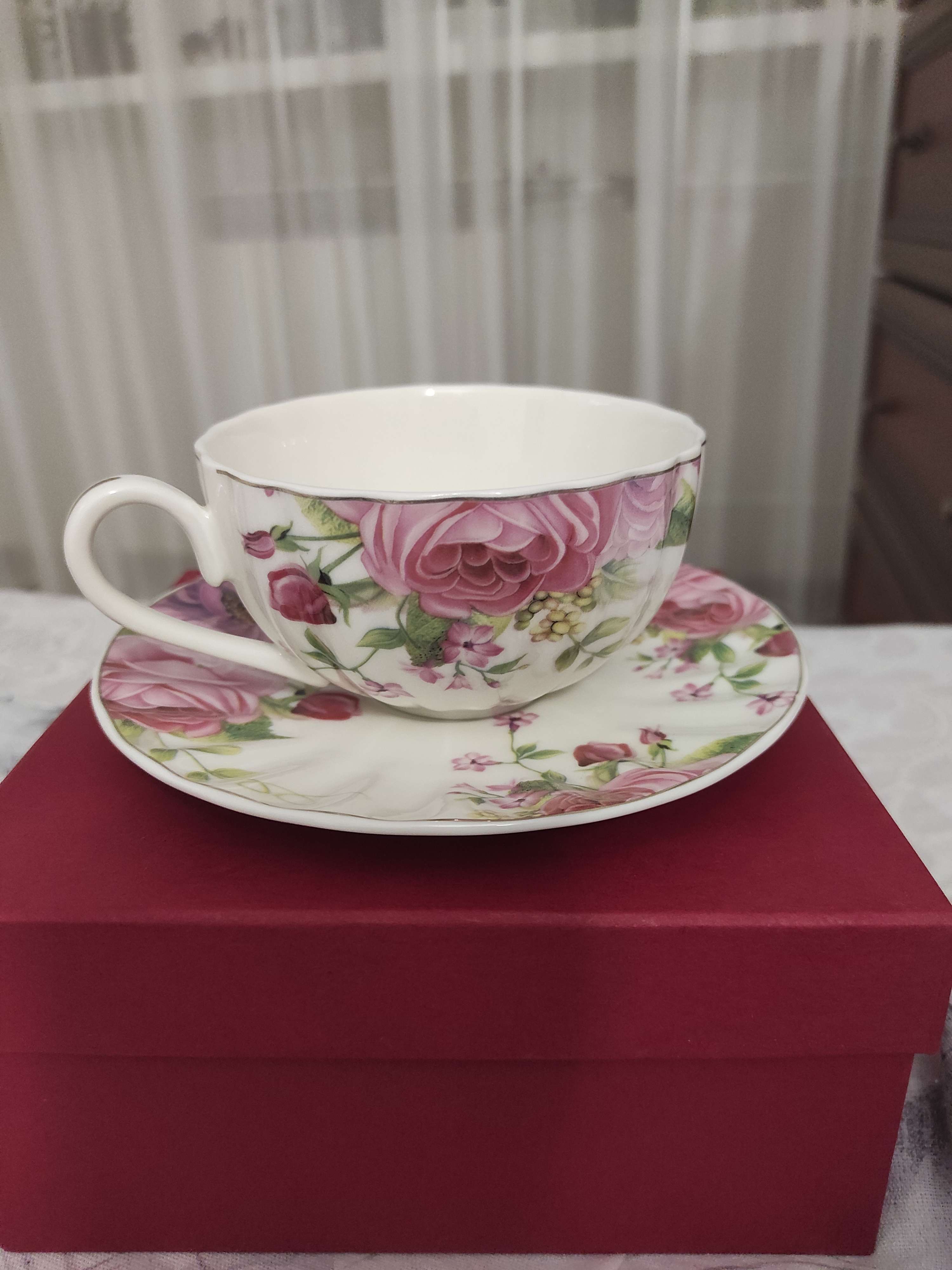 Фотография покупателя товара Чайная пара фарфоровая Доляна «Вдохновение», 2 предмета: чашка 250 мл, блюдце d=15,1 см - Фото 1