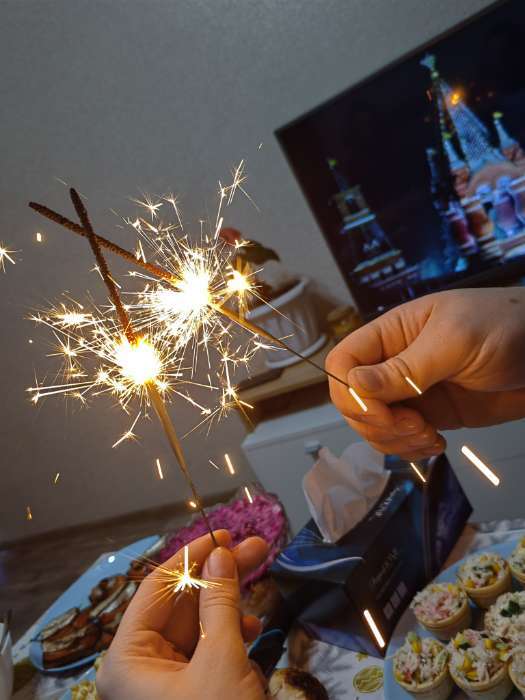 Фотография покупателя товара Бенгальские огни 17 см, 6 шт., золотое свечение, горение 30 сек. - Фото 2