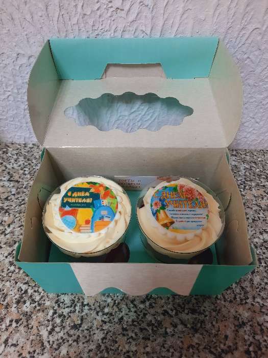 Фотография покупателя товара Коробка на 2 капкейка, голубая, 10 х 16 х 10 см - Фото 3