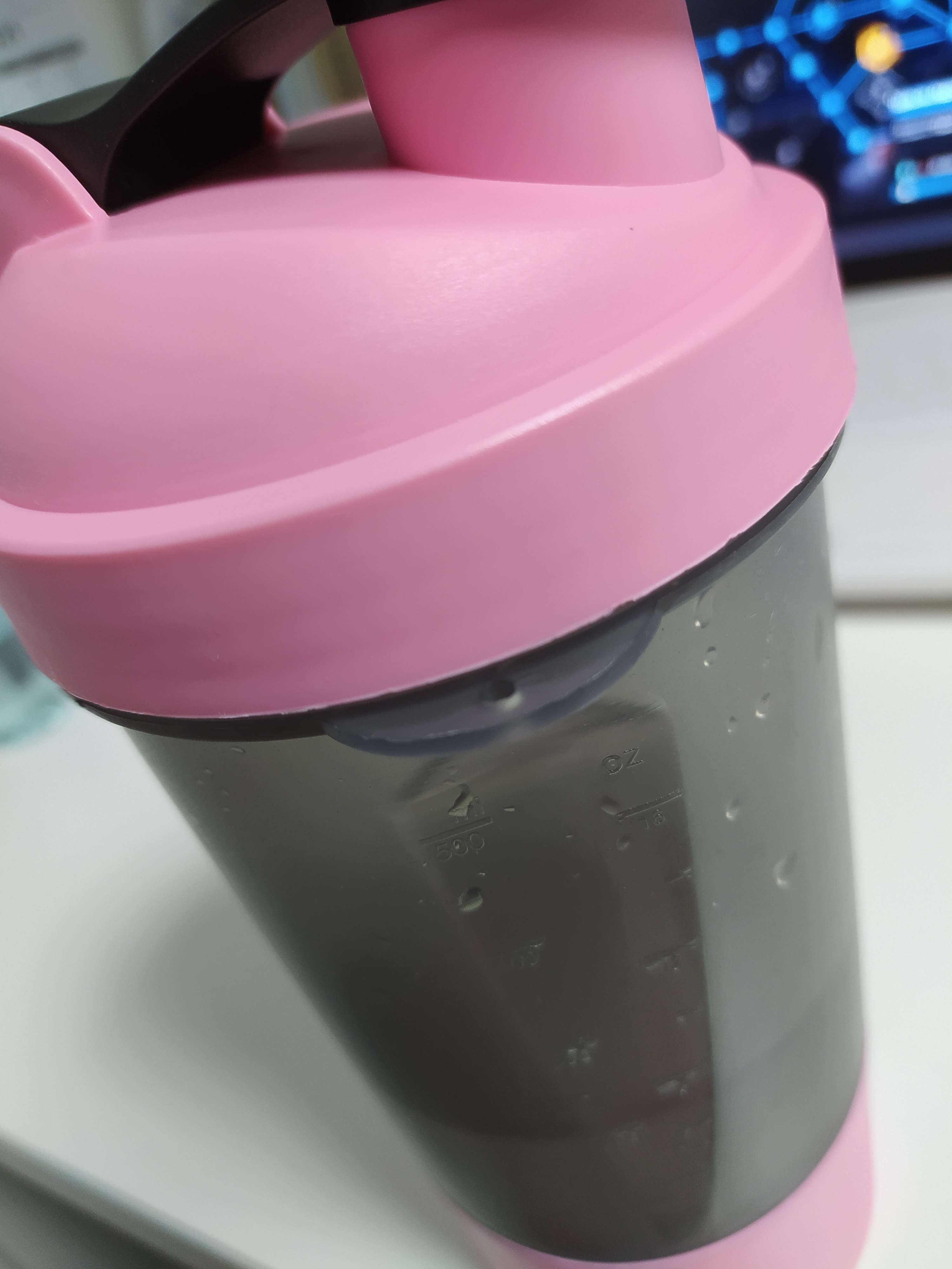 Фотография покупателя товара Шейкер спортивный «Вот бы здесь было винишко», чёрно-розовый, с чашей под протеин, 500 мл - Фото 12
