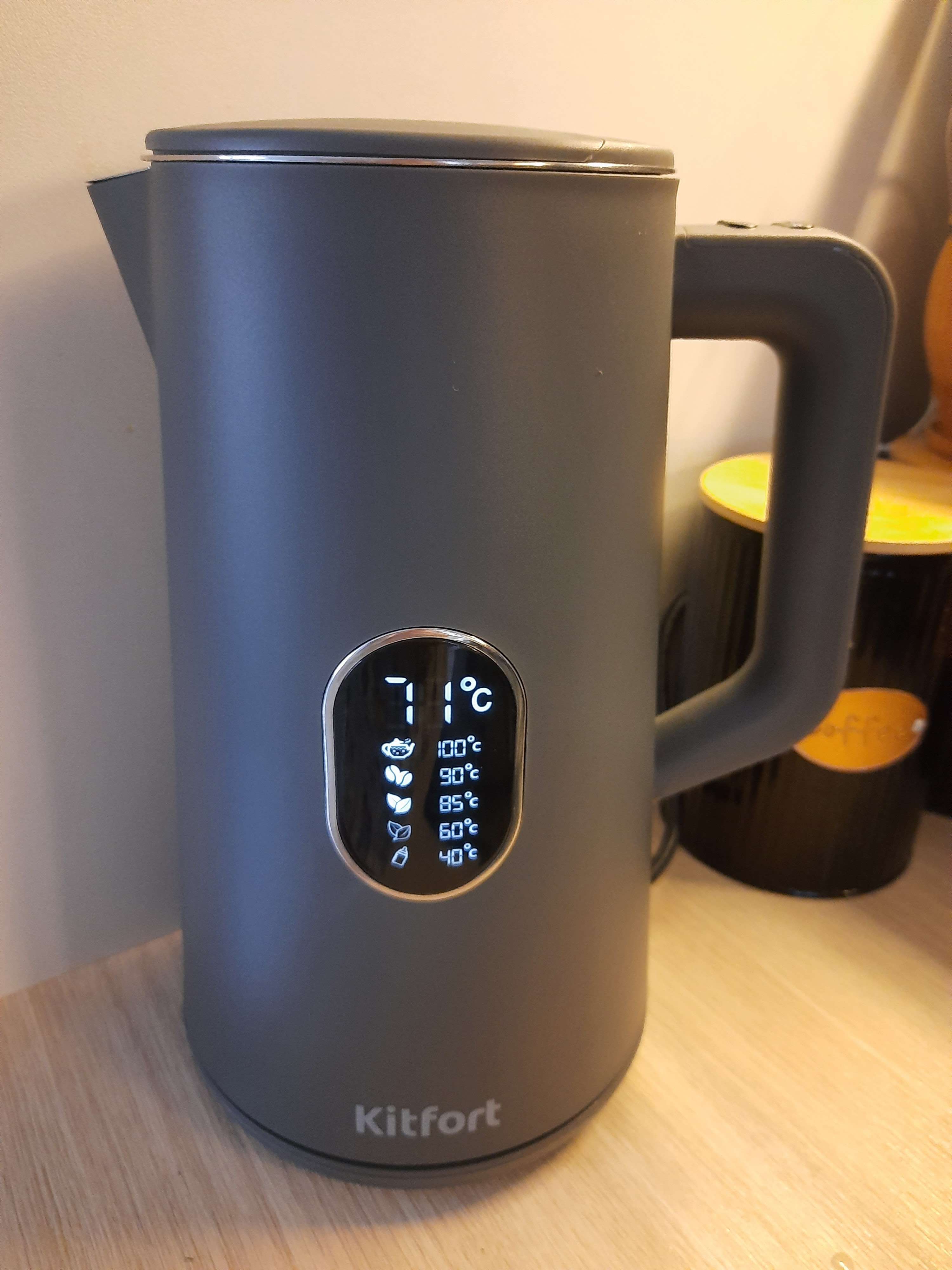 Фотография покупателя товара Чайник электрический Kitfort КТ-6115-1, пластик, колба металл, 1.5 л, 1800 Вт, белый - Фото 1