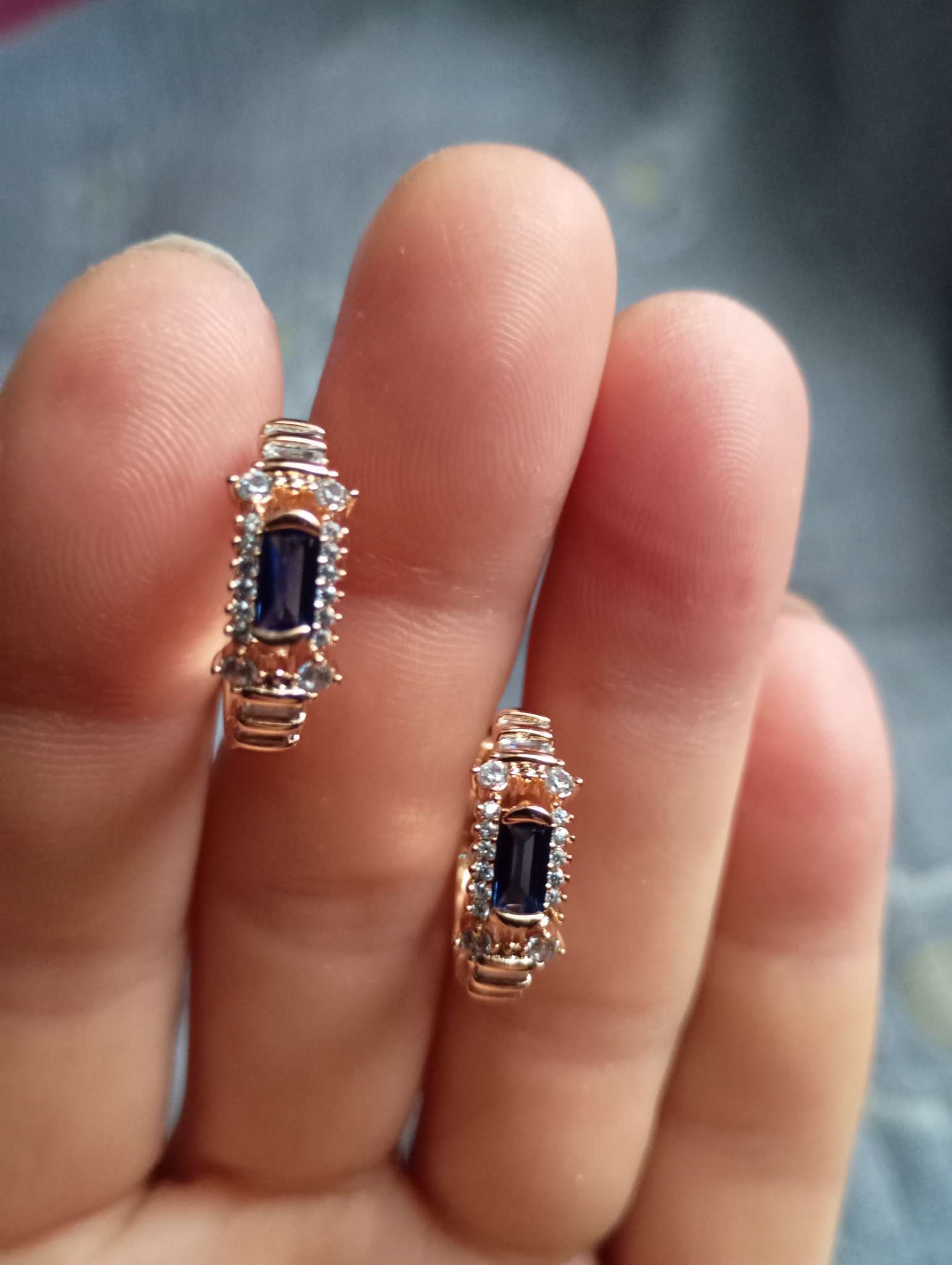 Фотография покупателя товара Серьги-кольца XUPING благородность, зелёные в розовом золоте, d=1.8 см - Фото 1