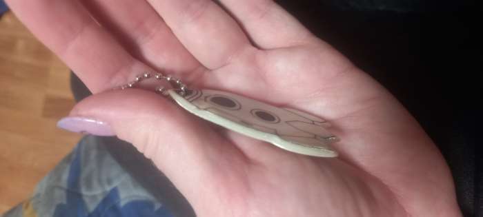 Фотография покупателя товара Светоотражающий элемент «Ракета», двусторонний, 6×3 см, жёлтый - Фото 3