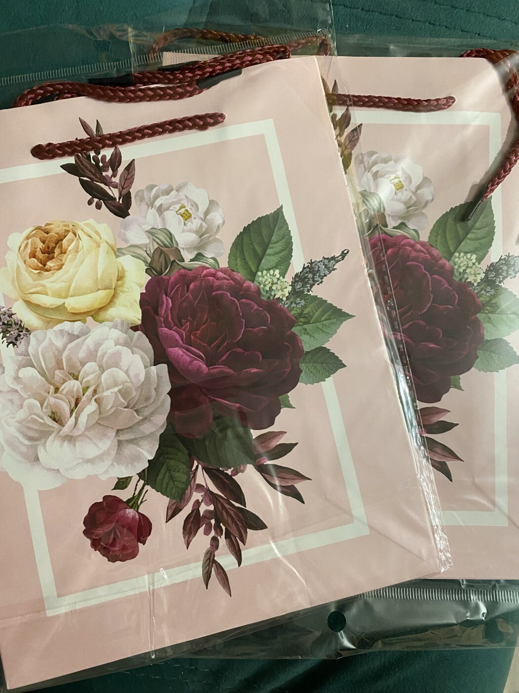 Фотография покупателя товара Пакет подарочный ламинированный, упаковка, Special for you, MS 18 х 23 х 8 см - Фото 3