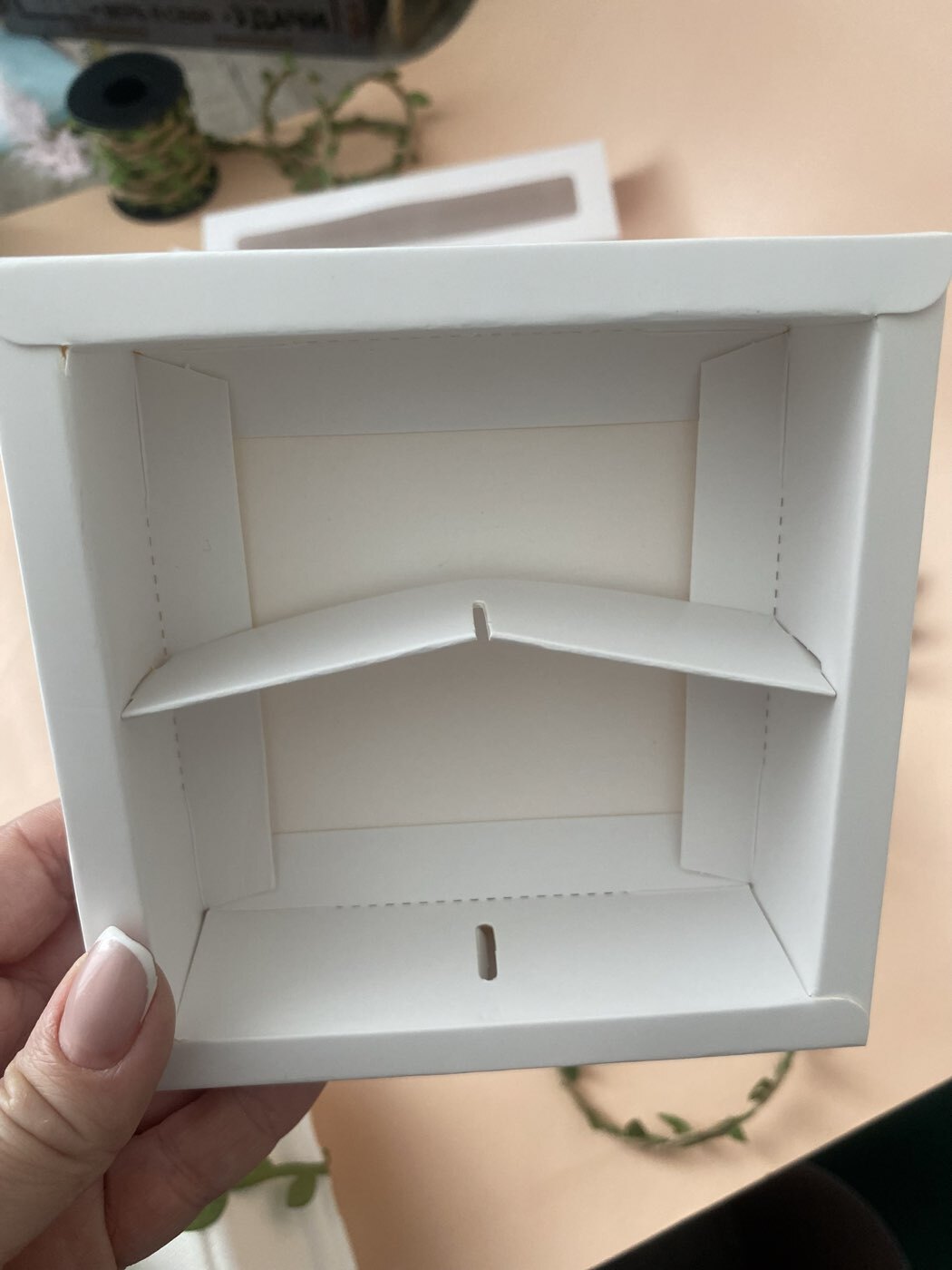 Фотография покупателя товара Коробка для 4 конфеты «Бантик», белый 12.5×12.5×3.5 см - Фото 6