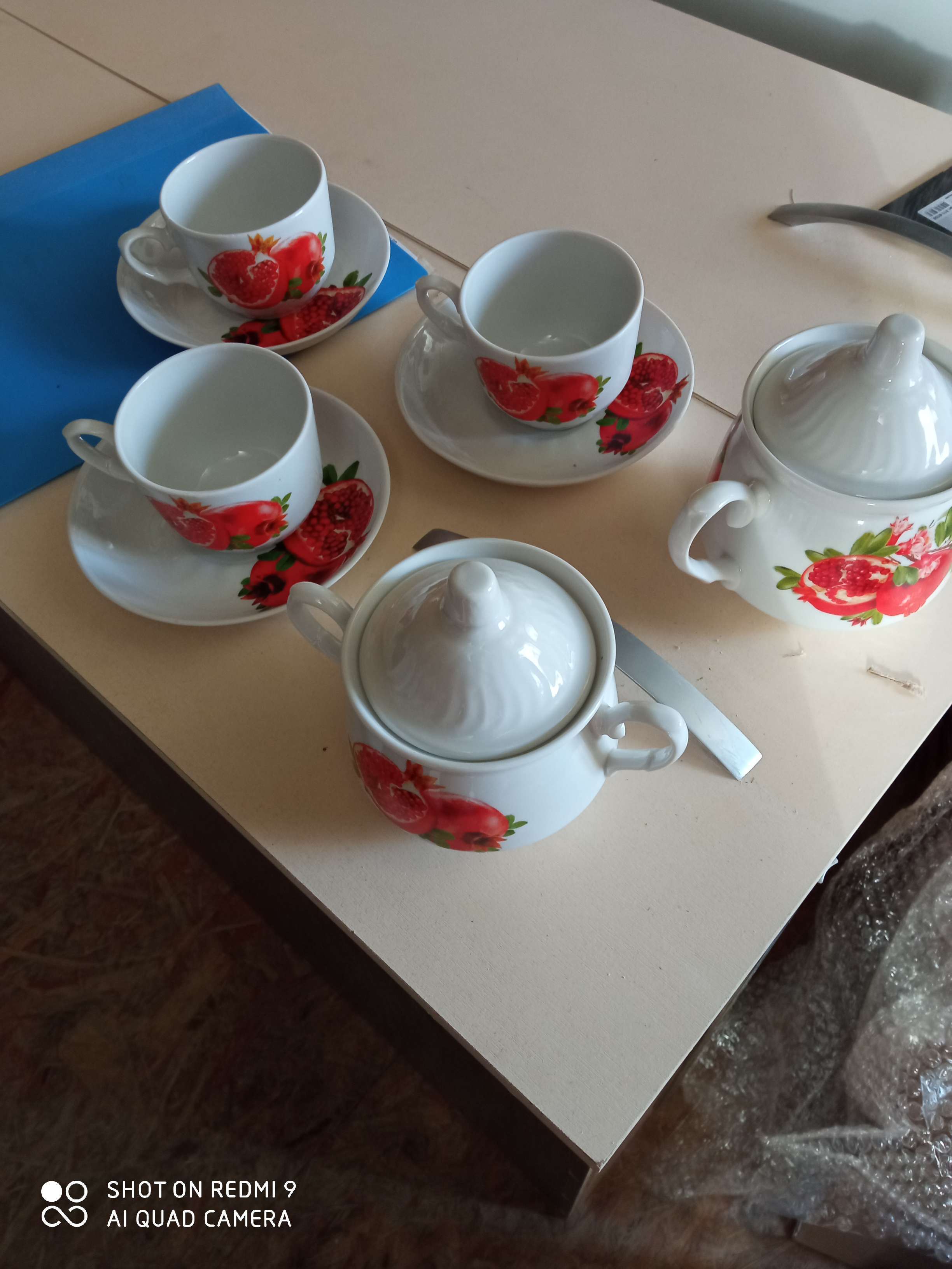 Фотография покупателя товара УЦЕНКА Набор для чая «Мадонна», 7 предметов, чайник 1,75 л, блюдо d=30 см, 5 кружек 400 мл - Фото 2