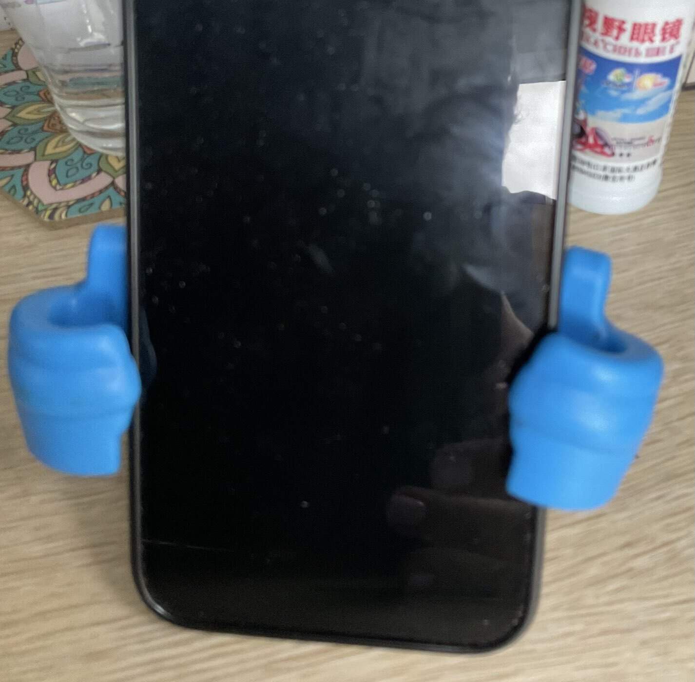 Фотография покупателя товара Подставка для телефона Luazon, в форме рук, регулируемая ширина, синяя - Фото 8