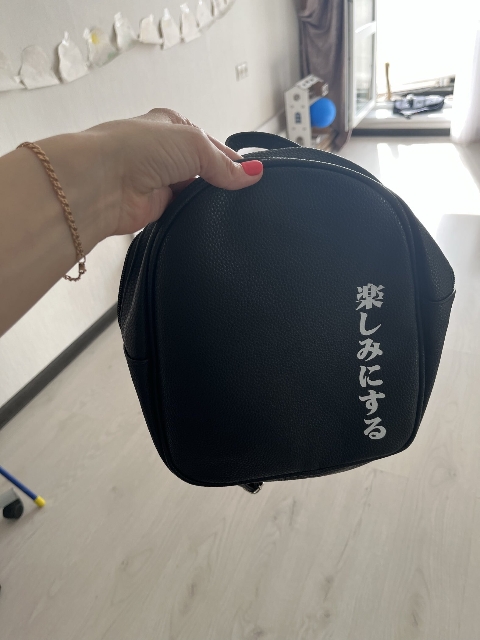 Фотография покупателя товара Рюкзак школьный из искусственной кожи «Иероглифы» 27×23×10 см - Фото 4