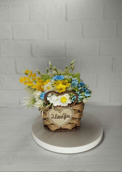 Фотография покупателя товара Кашпо для цветов плетёное с ручками Доляна «Сердце», 13.5×10×12.5 см, светло-коричневое - Фото 1