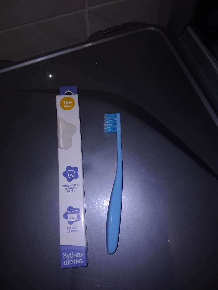 Фотография покупателя товара Детская зубная щетка с мягкой щетиной, нейлон, цвет голубой - Фото 1