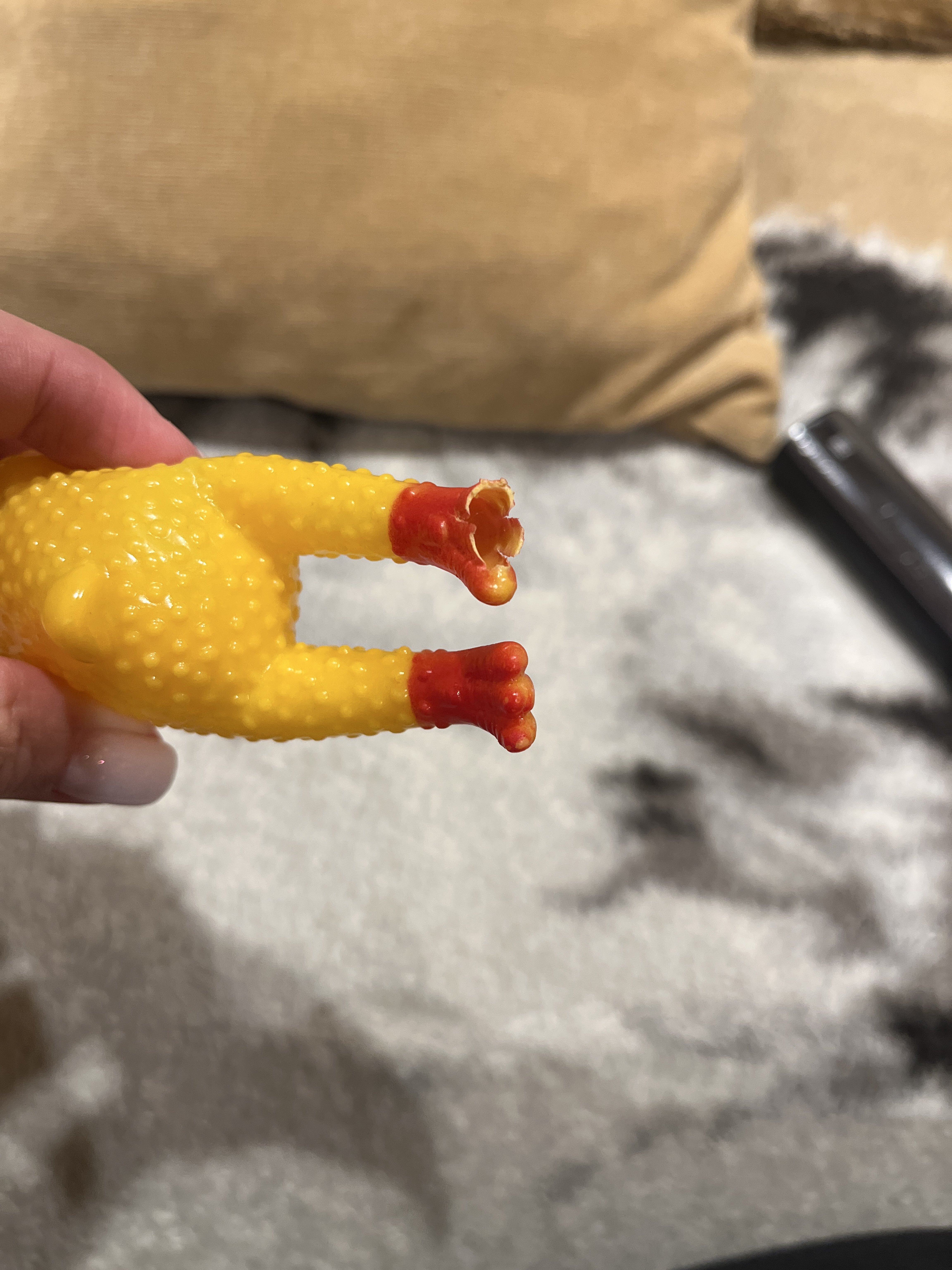 Фотография покупателя товара Игрушка пищащая "Задумчивая курица" малая, 16,5 см, жёлтая - Фото 24