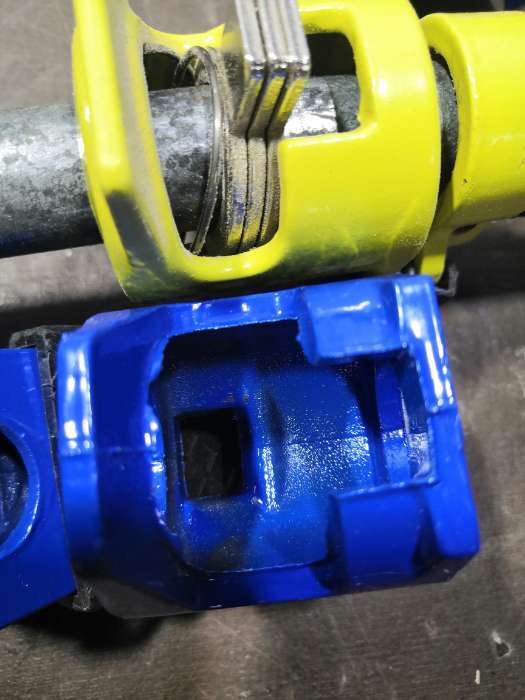 Фотография покупателя товара Струбцина трубная ТУНДРА, резиновые накладки, 1/2" - Фото 1