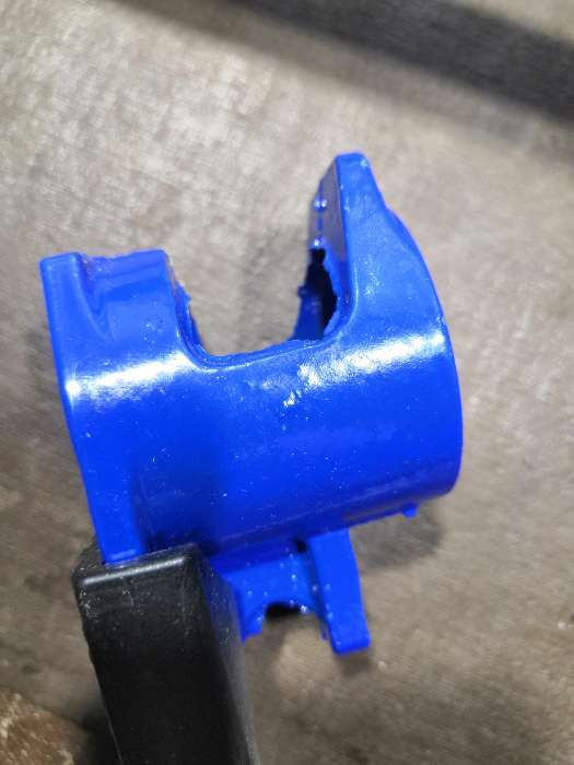 Фотография покупателя товара Струбцина трубная ТУНДРА, резиновые накладки, 1/2" - Фото 4