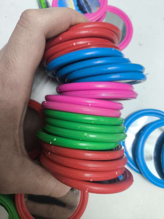 Фотография покупателя товара Зеркало карманное, с рамкой под фотографию, d=6.5 см, фасовка 20 шт., рисунок МИКС - Фото 3