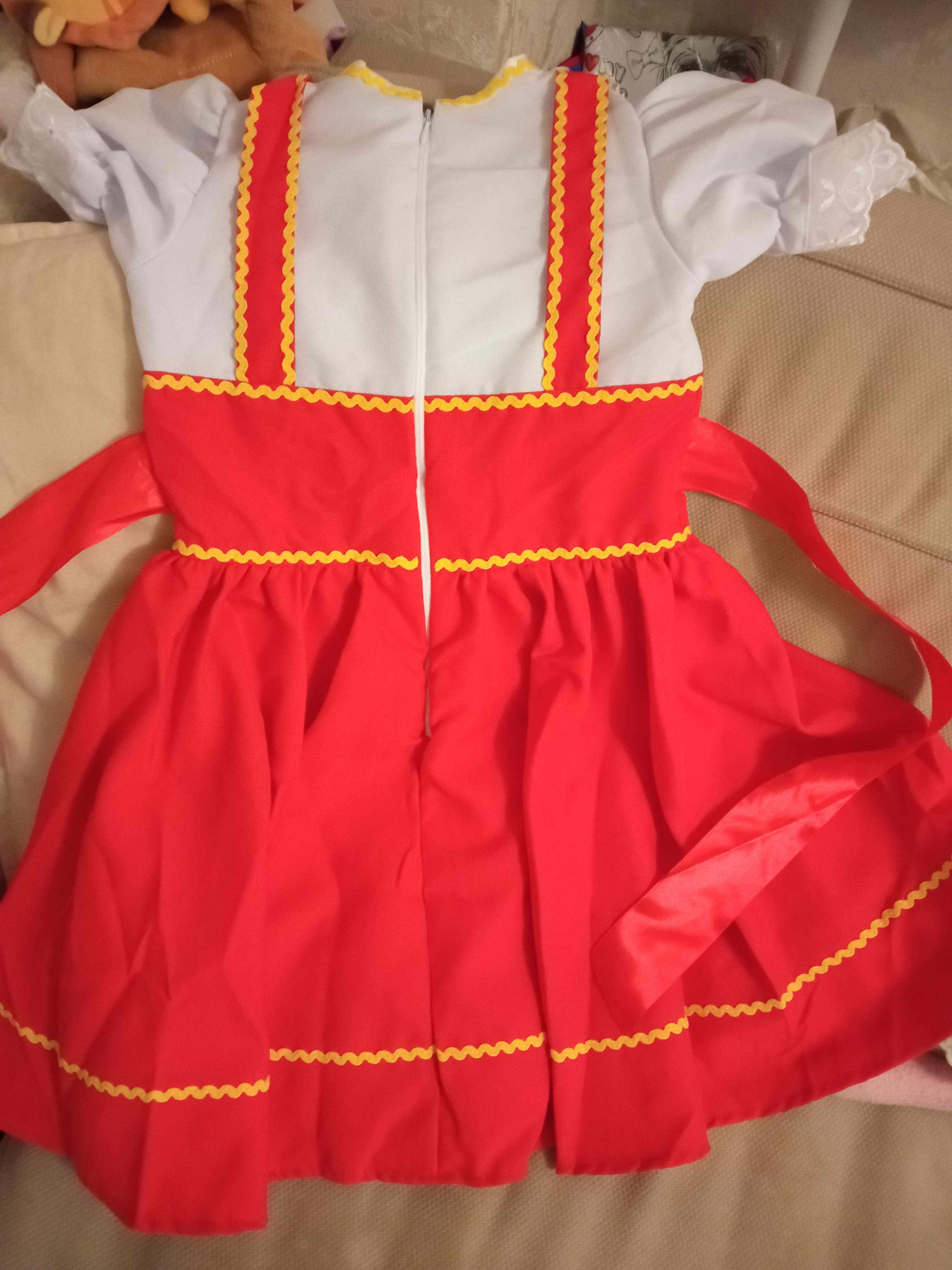 Фотография покупателя товара Русский народный костюм, кокошник, сарафан с рубашкой, цвет красный, рост 122-128, 6-7 лет - Фото 9