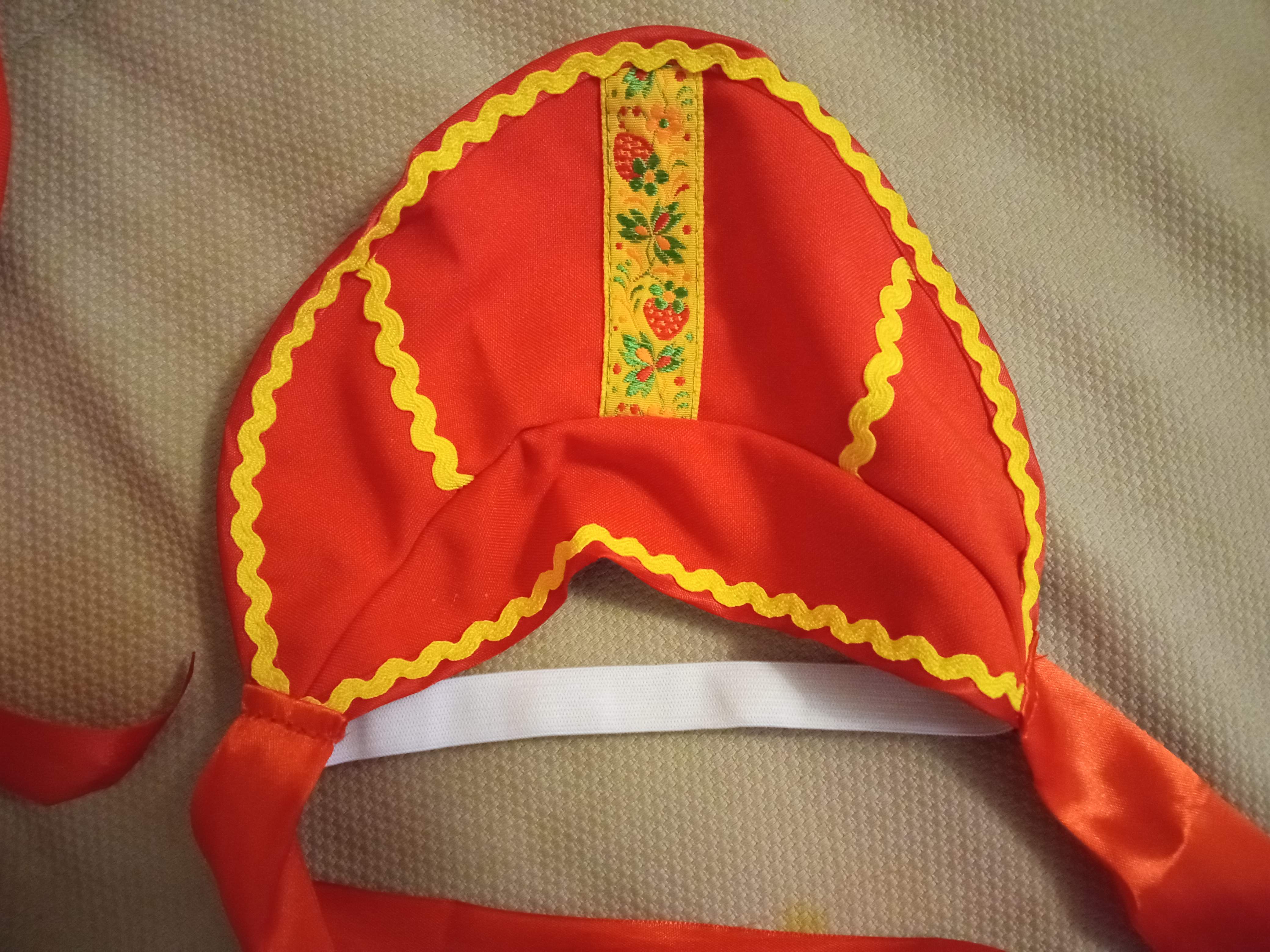 Фотография покупателя товара Русский народный костюм, кокошник, сарафан с рубашкой, цвет красный, рост 122-128, 6-7 лет
